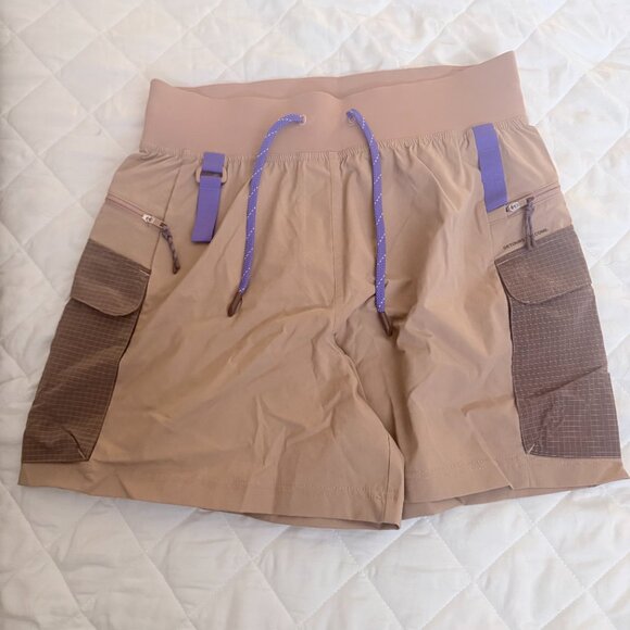 Lululemon Hiking Set - Picture 5 of 8